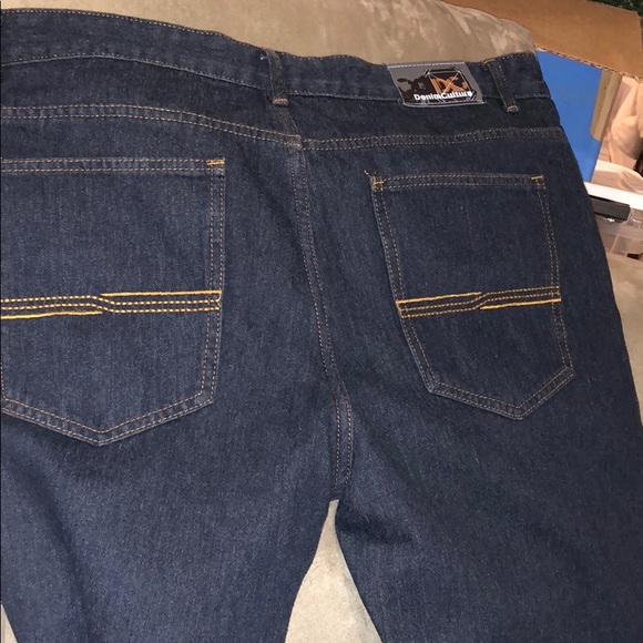 Straight Leg Jeans 40x32 - Picture 5 of 5